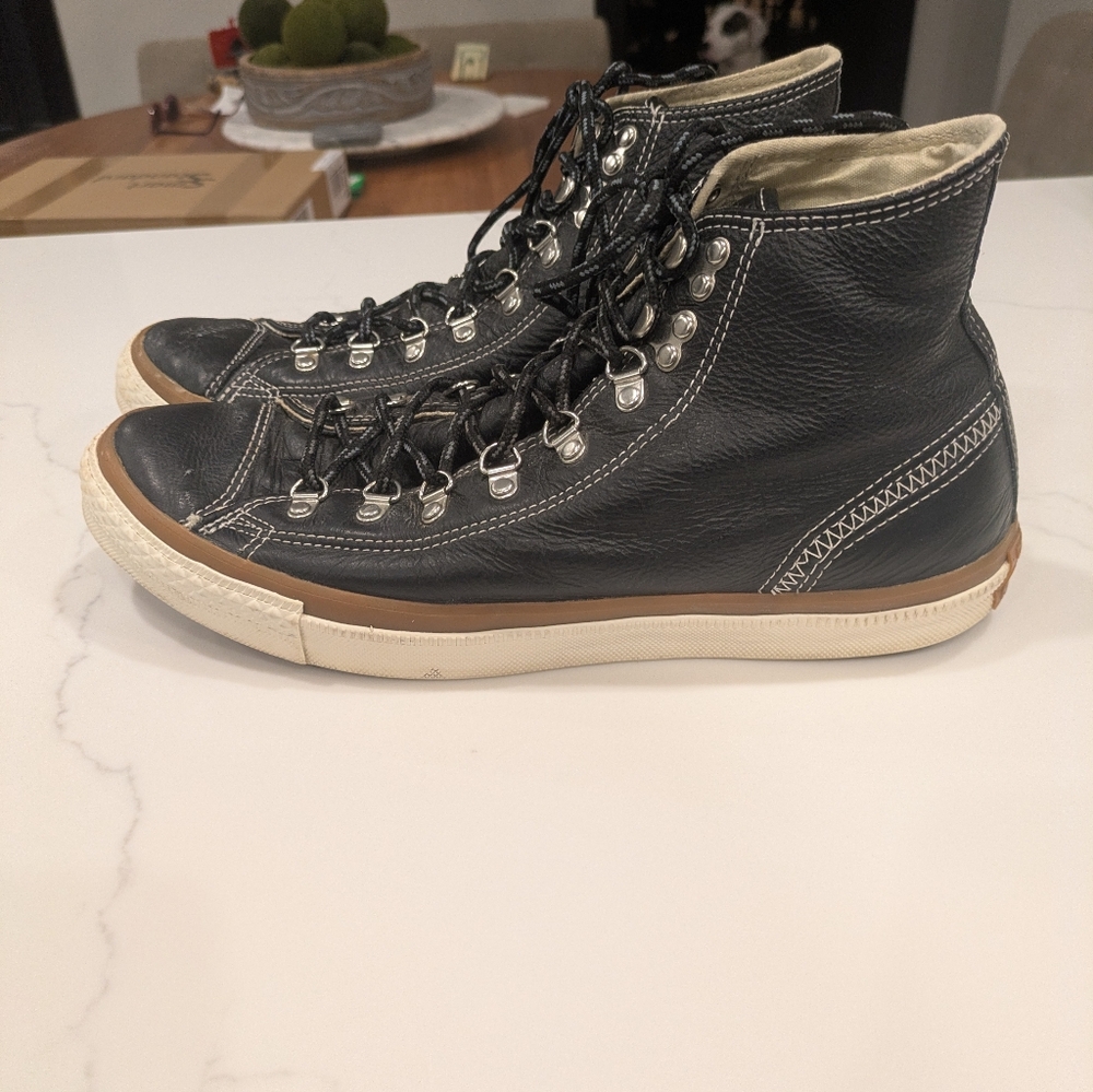 Men's Converse Size 10 Black High-Top Leather Sneakers